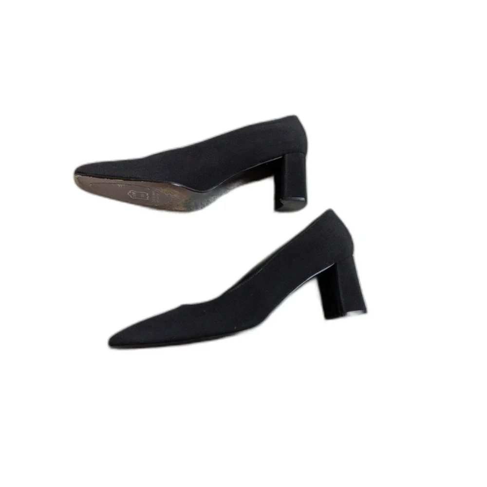 Vintage Stuart Weitzman Black Block Heel Pumps | Size 8 - Picture 7 of 7